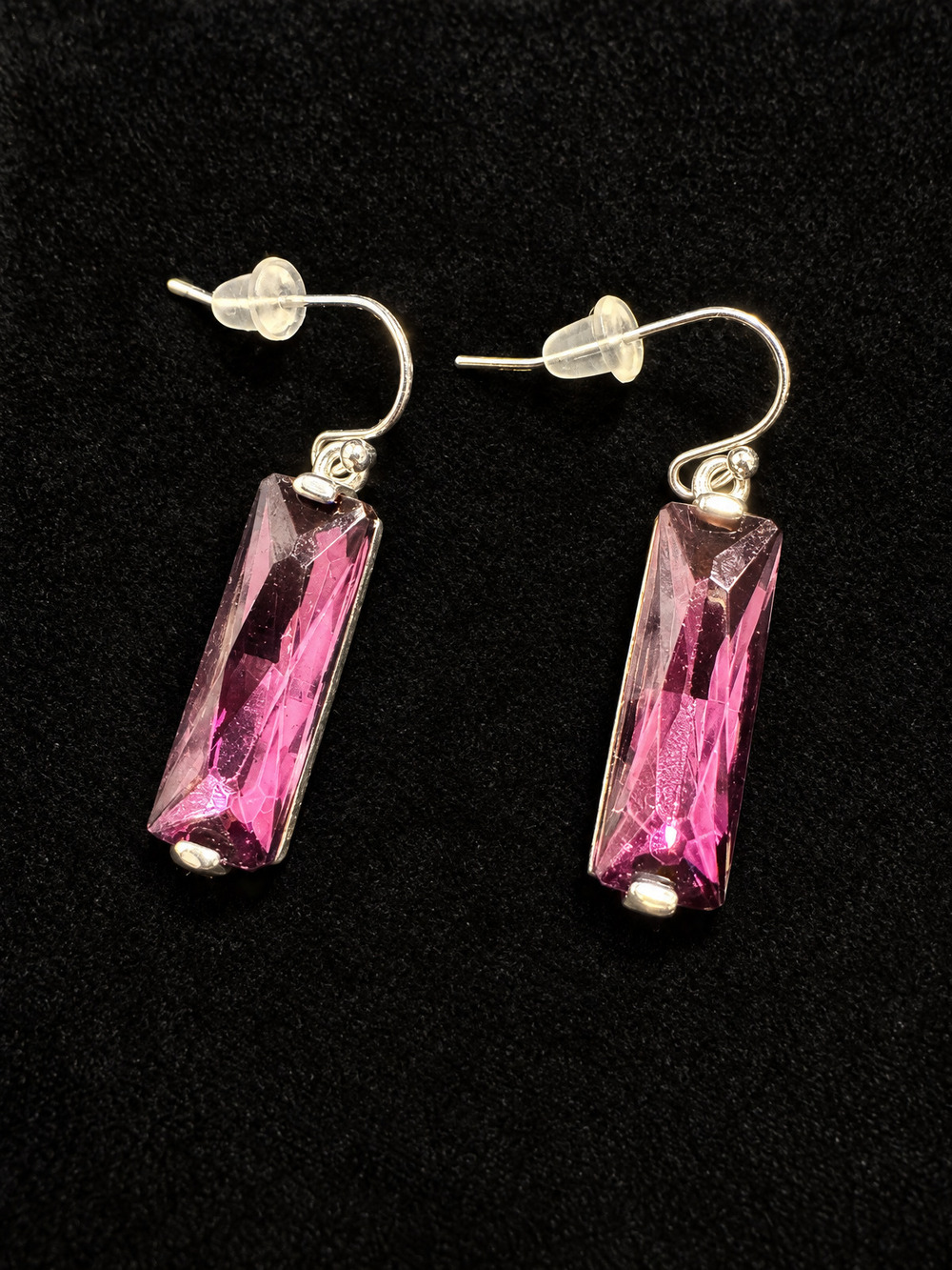 ⚜️ Crystal Drop Earrings | Baguette Bar | Amethyst Pink Post 💗